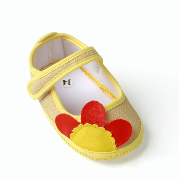 Giày tập đi bé gái CF A077049 Vàng