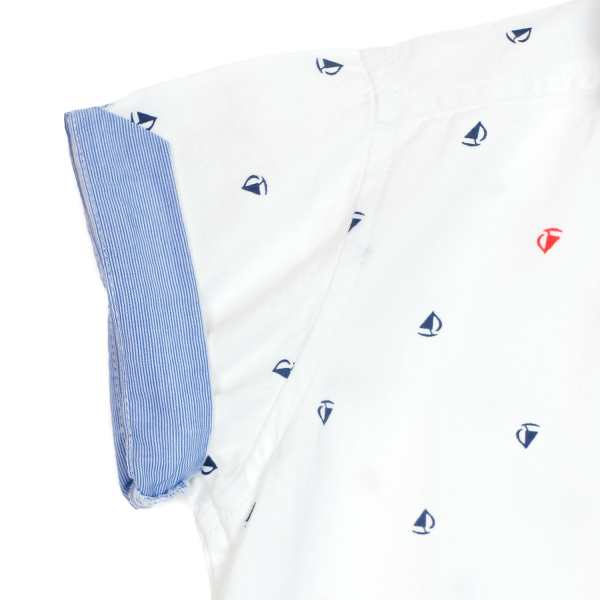 Áo vải bé trai tay ngắn in chiếc thuyền