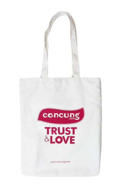 Túi canvas Con Cưng Trust and Love màu (Trắng)