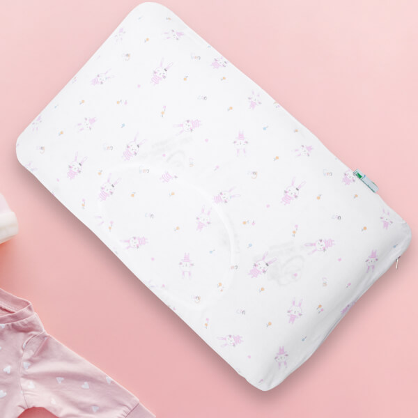 Gối cao su thiên nhiên Oval Baby nửa lõm màu hồng (Dorufoam)