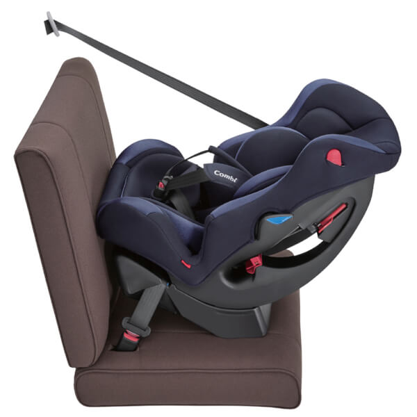 Ghế ngồi ô tô Combi Wego Long xanh navy (0-7Y)