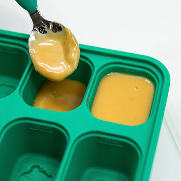 Khay silicon trữ đông đồ ăn dặm cho bé Marcus & Marcus - Ollie (30ml x 8 ngăn)