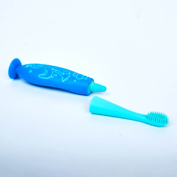 Bàn chải đánh răng silicon cho bé Marcus & Marcus, từ 2 tuổi - Xanh