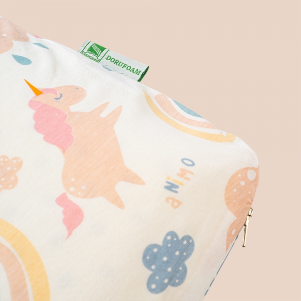 Gối cao su thiên nhiên Oval Baby nửa lõm màu hồng (Dorufoam)