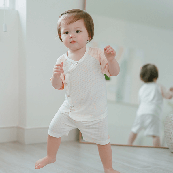 Bộ sơ sinh tính năng ngắn Chống muỗi Animo VĐ722016 (0-24M,Cam)