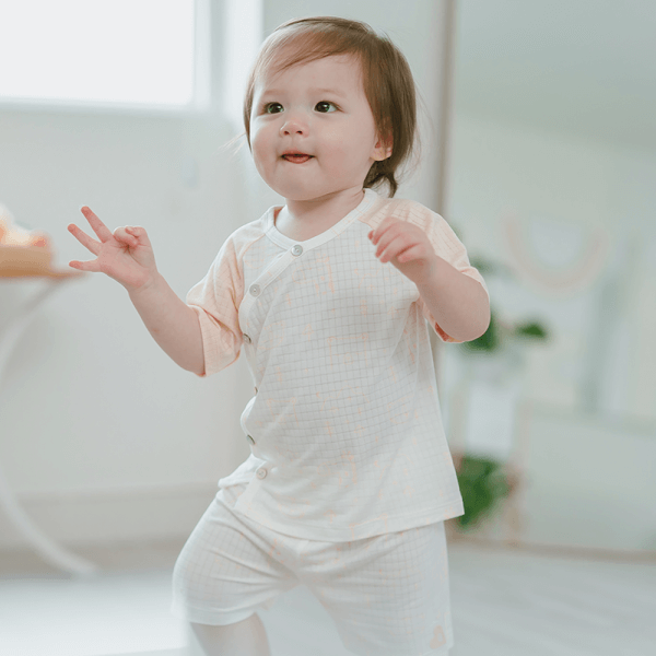 Bộ sơ sinh tính năng ngắn Chống muỗi Animo VĐ722016 (0-24M,Cam)