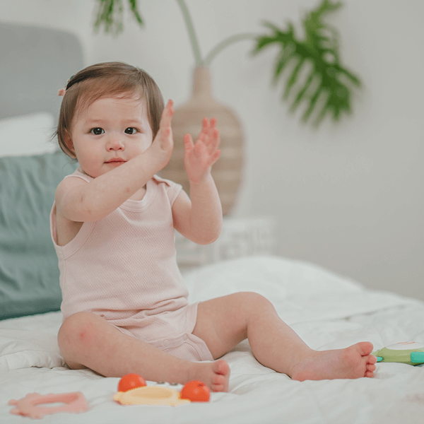 Bodysuit tính năng tam giác, vải lưới Animo I0322027 (0-12M,Hồng )