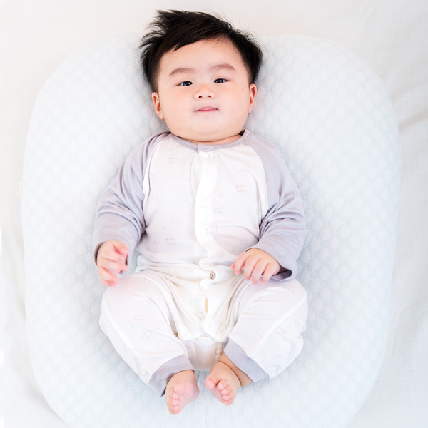 Gối chống trào ngược cho bé Animo B2210_AR001 (Xanh)