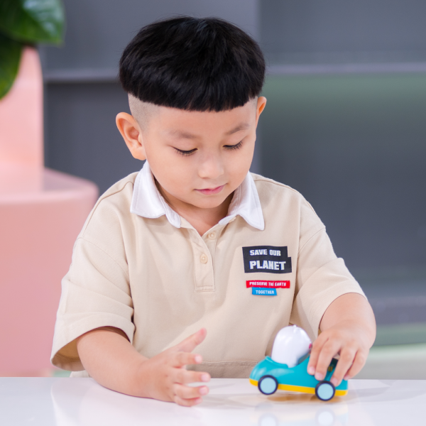 Xe hoạt hình chạy trớn có nhạc đèn LH16877629