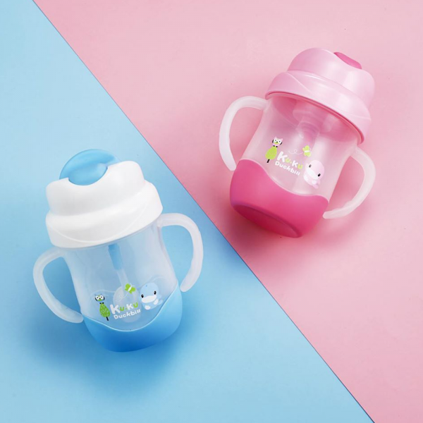 Bình uống nước ống hút có tay cầm Kuku (KU5472, 200ml Xanh)