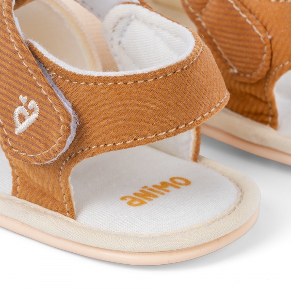 Giày tập đi Animo A2204_MN004 (13-16,Kem)