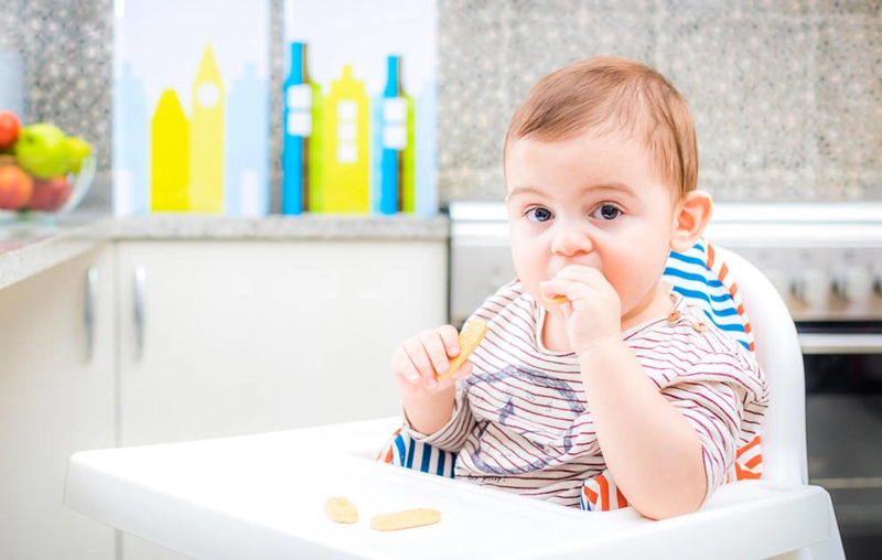 Tại sao nên chọn bánh ăn dặm Nhật cho con yêu?