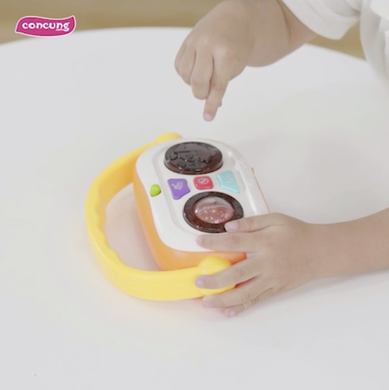 Đồ chơi máy radio có nhạc và đèn YN470703