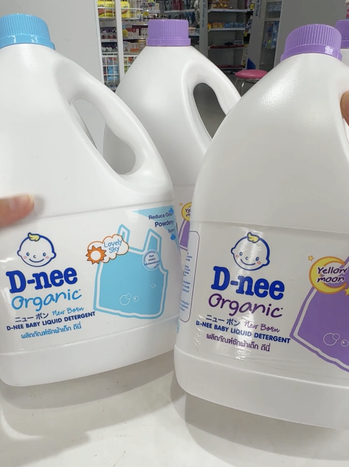 Nước giặt lưu hương cực lâu D-nee