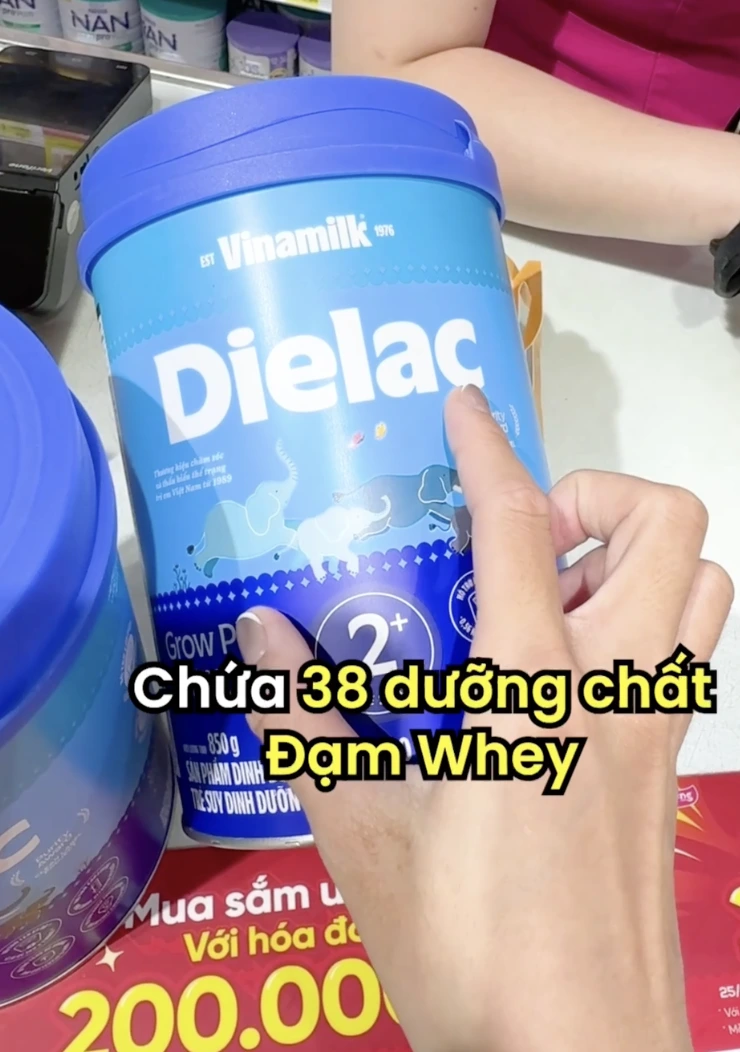 Thương hiệu Việt lâu năm nên giá dễ chịu mà còn phát triển toàn diện cho bé nữa 