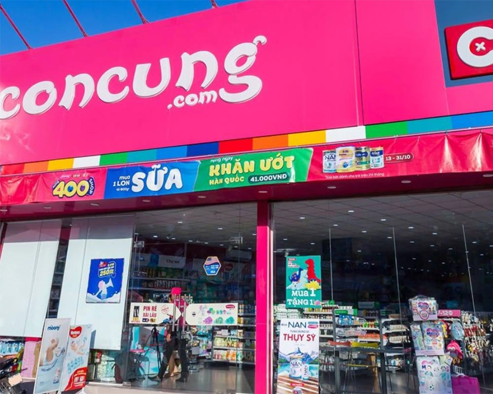 bac-si-hanh-benh-vien-san-nhi-nghe-an (1)