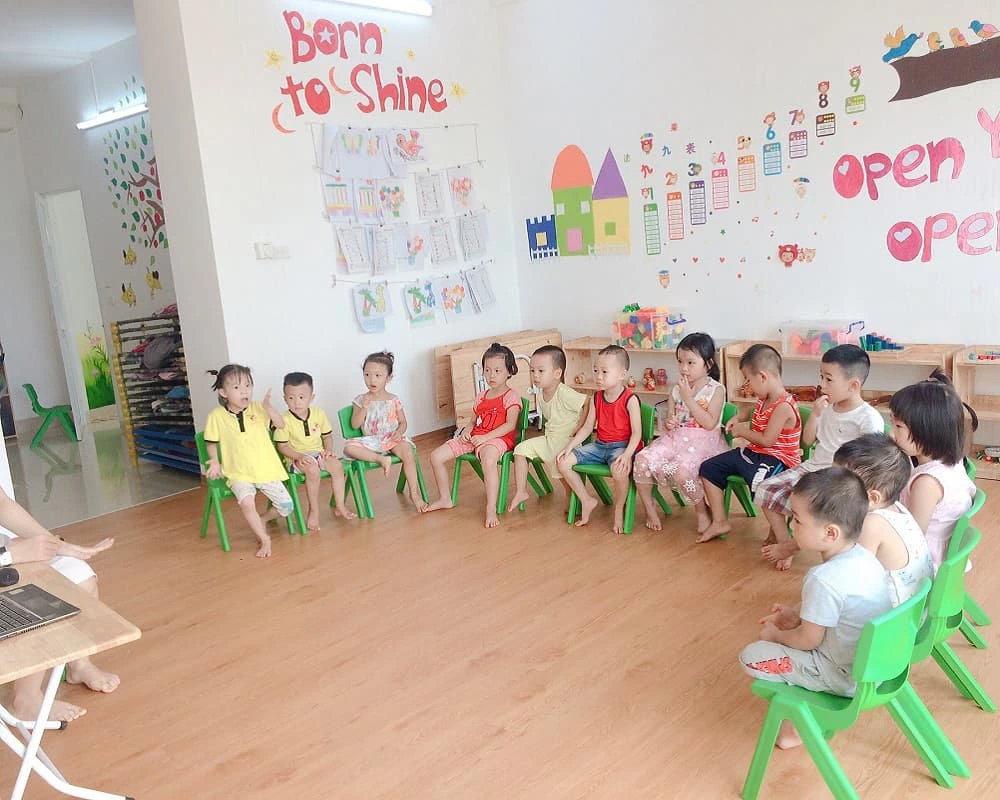 truong-mam-non-ong-vang (2)